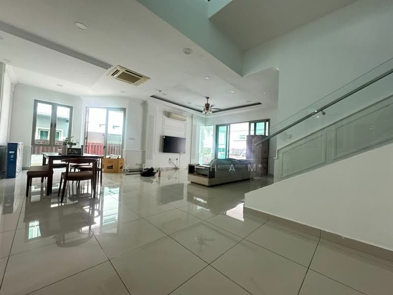 Semi-Detached House for Rent in Taman Bukit Serdang (Seri Kembangan) - Ken Tham - PropertyGuru.com.my