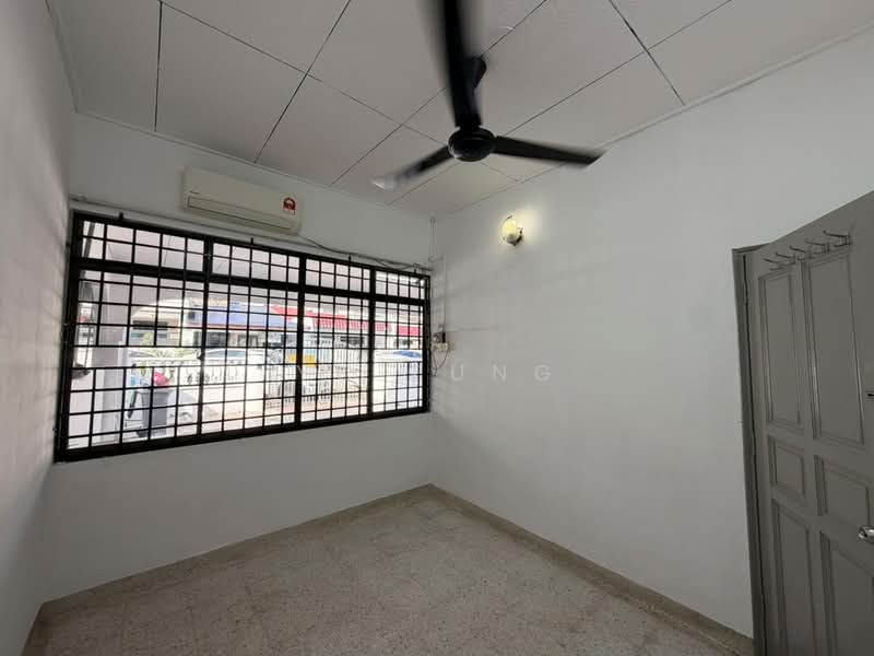 Rumah Teres 1-Tingkat untuk Disewa di Taman Pelangi (Johor Bahru) - YC Fung - Interior - PropertyGuru.com.my