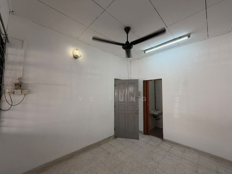 Rumah Teres 1-Tingkat untuk Disewa di Taman Pelangi (Johor Bahru) - YC Fung - Interior - PropertyGuru.com.my