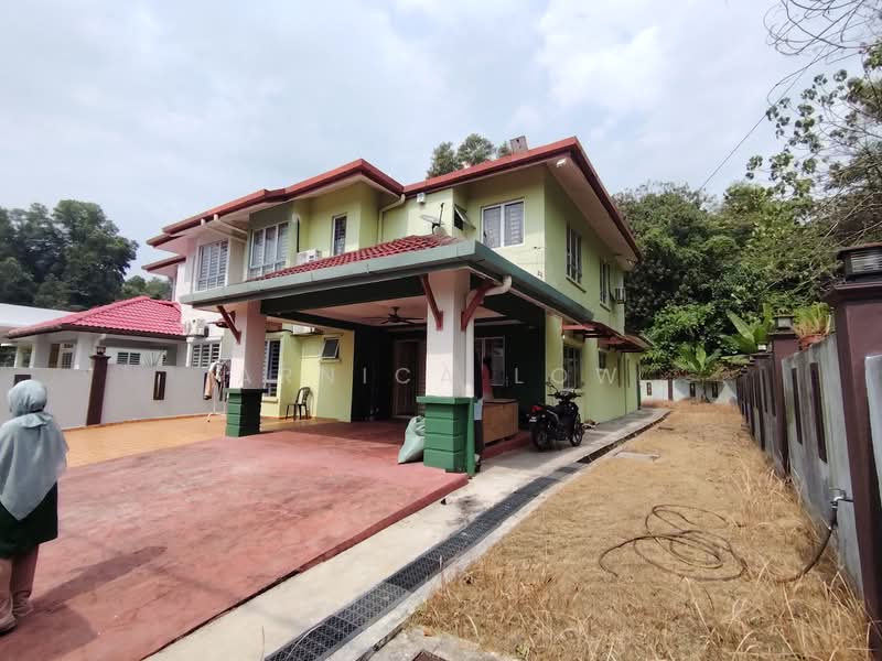 Rumah Teres untuk Disewa di Bandar Putra Permai (Seri Kembangan) - Arnica Low - PropertyGuru.com.my
