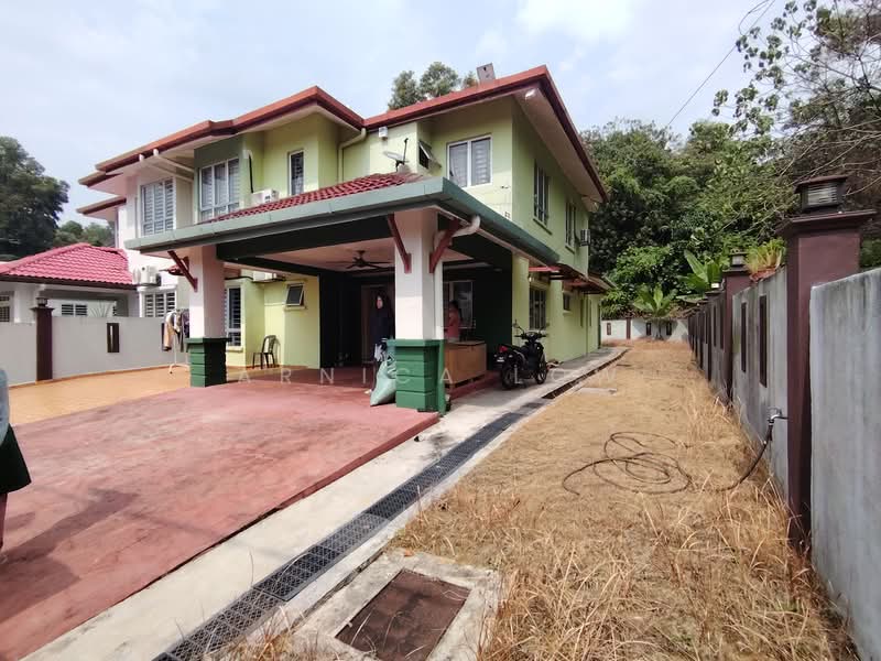 Rumah Teres untuk Disewa di Bandar Putra Permai (Seri Kembangan) - Arnica Low - PropertyGuru.com.my