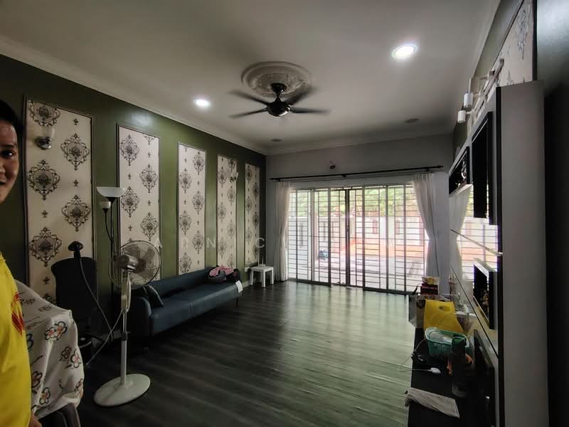 Rumah Teres untuk Disewa di Bandar Putra Permai (Seri Kembangan) - Arnica Low - PropertyGuru.com.my