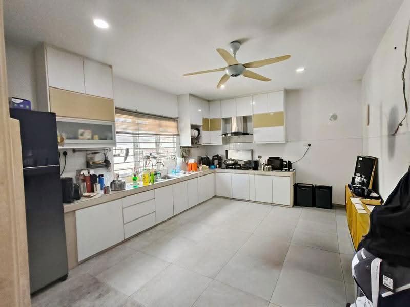 1.5-storey Terraced House for Sale in Usj 3 (Subang Jaya) - Joyce Kok - Kitchen - PropertyGuru.com.my