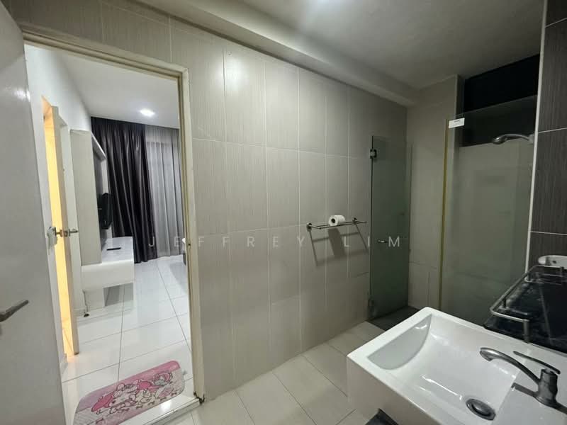 Service Residence for Sale at Sky Loft Premium Suites - Jeffrey Lim - Bathroom - PropertyGuru.com.my