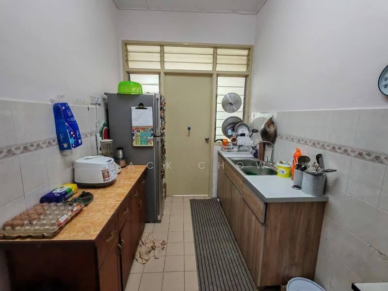 1-storey Terraced House for Sale in Taman Puteri Wangsa (Ulu Tiram) - Zack Chow - Kitchen - PropertyGuru.com.my