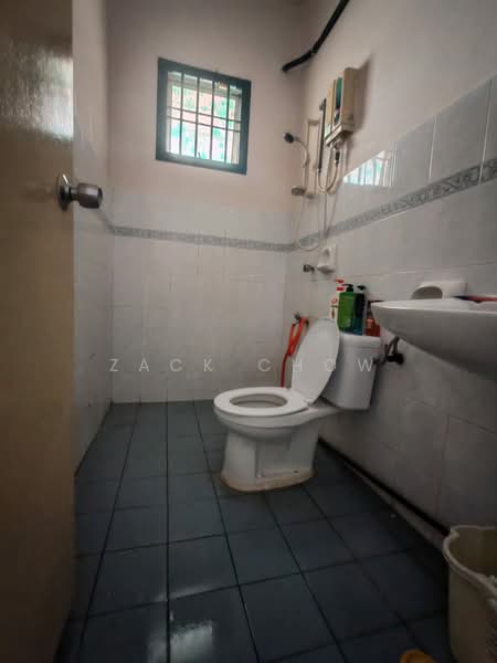 1-storey Terraced House for Sale in Taman Puteri Wangsa (Ulu Tiram) - Zack Chow - Bathroom - PropertyGuru.com.my