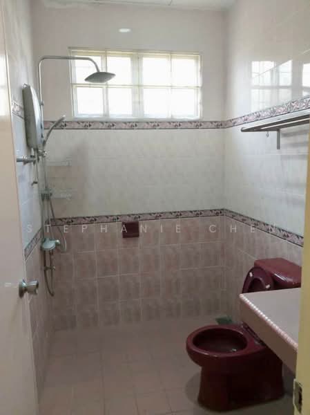 Bungalow for Rent in Sea Park (Petaling Jaya) - Stephanie Chen - Bathroom - PropertyGuru.com.my