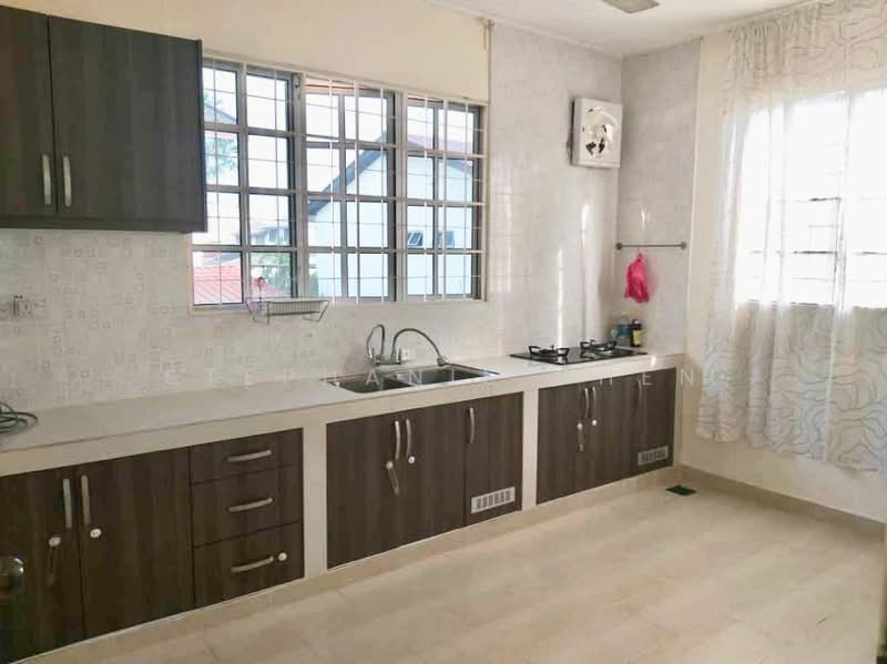Bungalow for Rent in Sea Park (Petaling Jaya) - Stephanie Chen - Kitchen - PropertyGuru.com.my