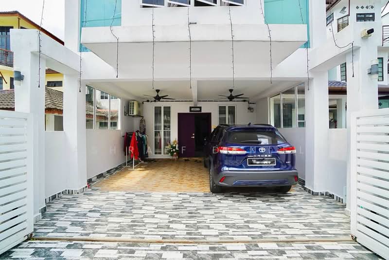 2.5-storey Terraced House for Sale in Ampang Jaya (Ampang) - Ashraff Daniel - Exterior - PropertyGuru.com.my