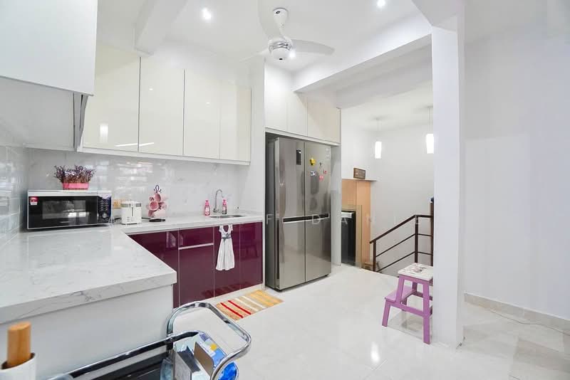 2.5-storey Terraced House for Sale in Ampang Jaya (Ampang) - Ashraff Daniel - Kitchen - PropertyGuru.com.my