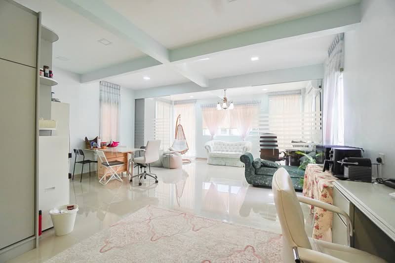 2.5-storey Terraced House for Sale in Ampang Jaya (Ampang) - Ashraff Daniel - Living Room - PropertyGuru.com.my