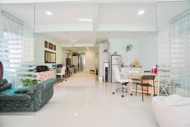 2.5-storey Terraced House for Sale in Ampang Jaya (Ampang) - Ashraff Daniel - Living Room - PropertyGuru.com.my