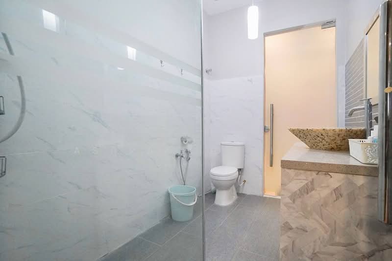 2.5-storey Terraced House for Sale in Ampang Jaya (Ampang) - Ashraff Daniel - Bathroom - PropertyGuru.com.my