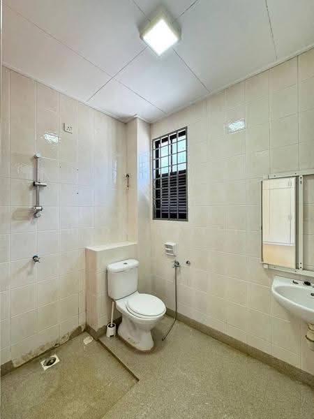 Terraced House for Sale in Bukit Jelutong (Shah Alam) - Aida Ramli - Bathroom - PropertyGuru.com.my