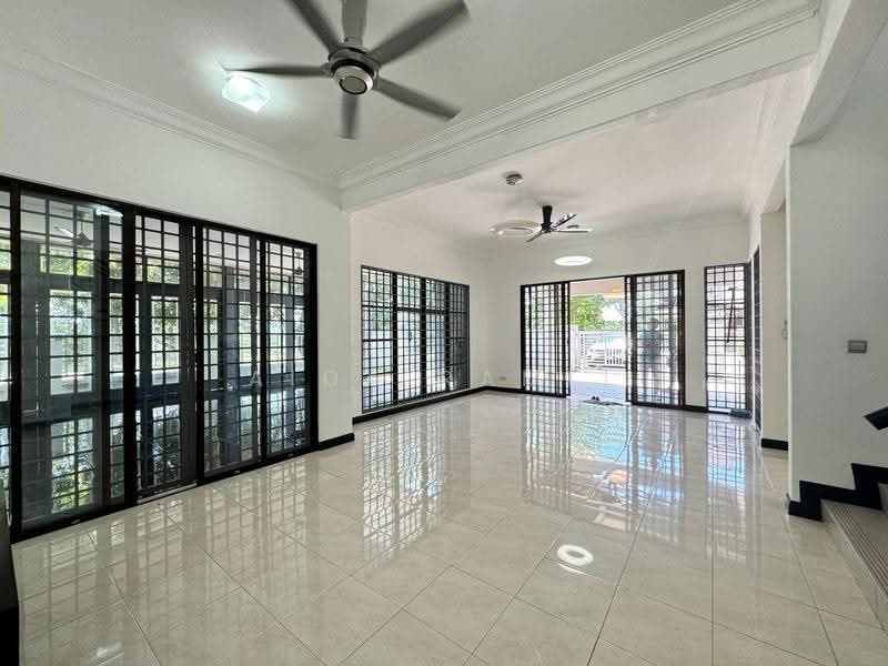Terraced House for Sale in Bukit Jelutong (Shah Alam) - Aida Ramli - Living Room - PropertyGuru.com.my