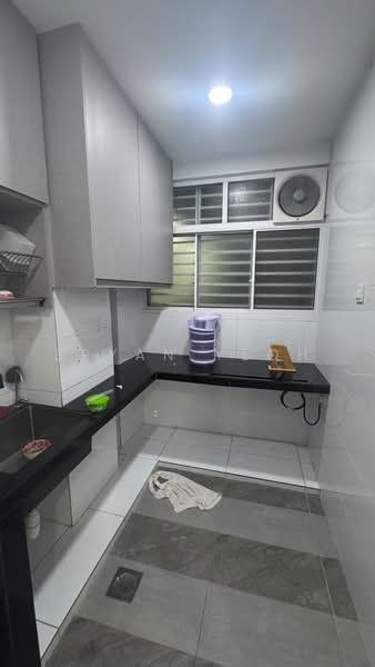 Kondominium untuk Disewa di Imperial Hatamas - Bryan Yeoh - Kitchen - PropertyGuru.com.my
