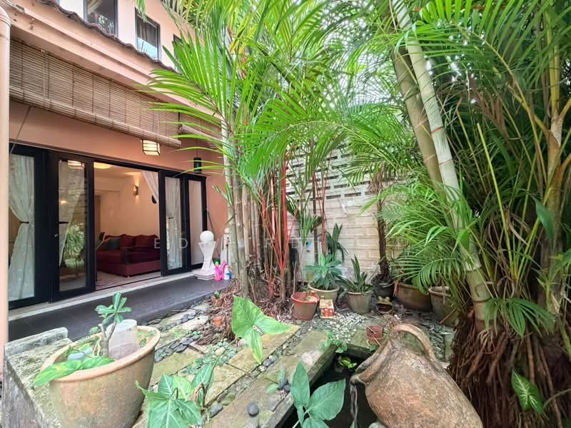 2-storey Terraced House for Sale in Taman Bukit Desa (Taman Desa) - Edward Ooi - Living Room - PropertyGuru.com.my