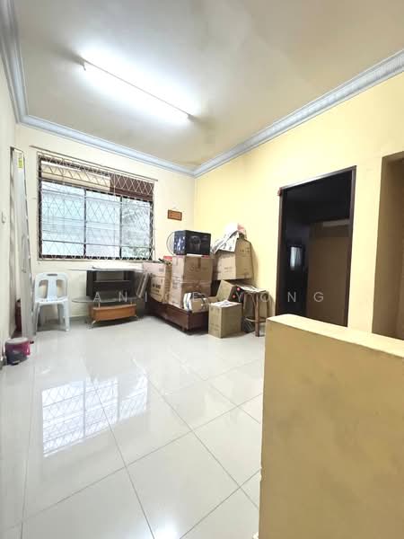 Rumah Teres 2-Tingkat untuk Dijual di Taman Pelangi (Johor Bahru) - Janice Yong - Living Room - PropertyGuru.com.my
