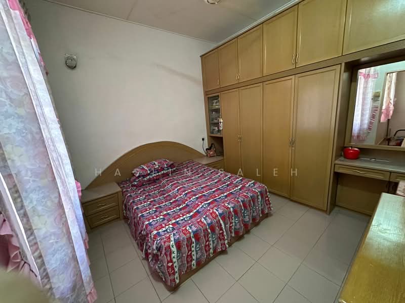 Rumah Teres 2-Tingkat untuk Dijual di Bayan Lepas (Penang) - Haslin Saleh - Bedroom - PropertyGuru.com.my