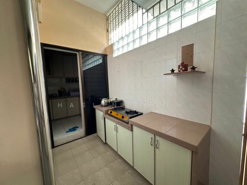 Rumah Teres 2-Tingkat untuk Dijual di Bayan Lepas (Penang) - Haslin Saleh - Kitchen - PropertyGuru.com.my