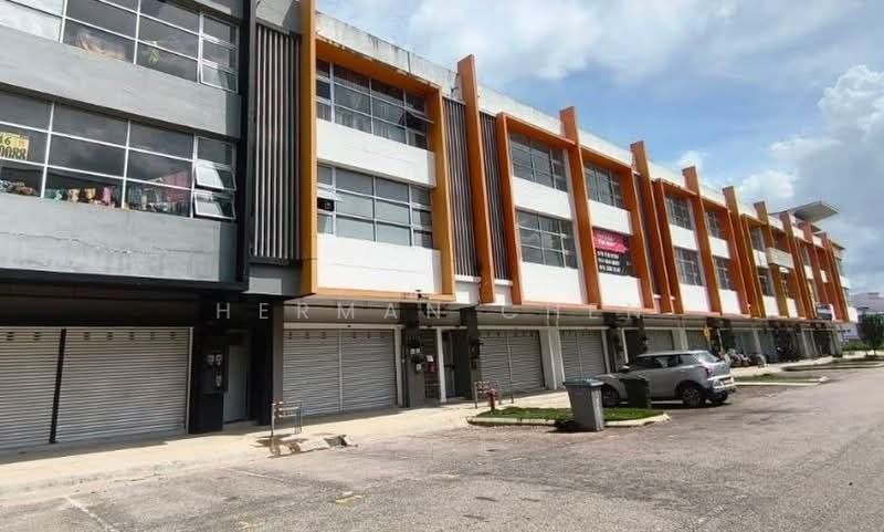 Shop for Sale in Taman Nusantara (Iskandar Puteri (Nusajaya)) - Herman Chen - Exterior - PropertyGuru.com.my