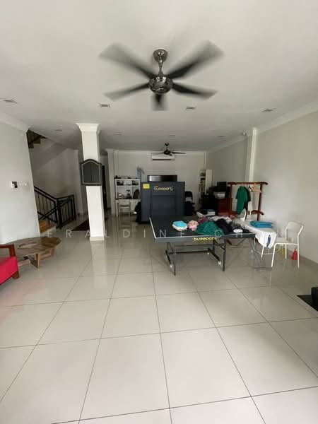 3-storey Terraced House for Rent in Denai Alam (Shah Alam) - Geraldine Chan - Living Room - PropertyGuru.com.my
