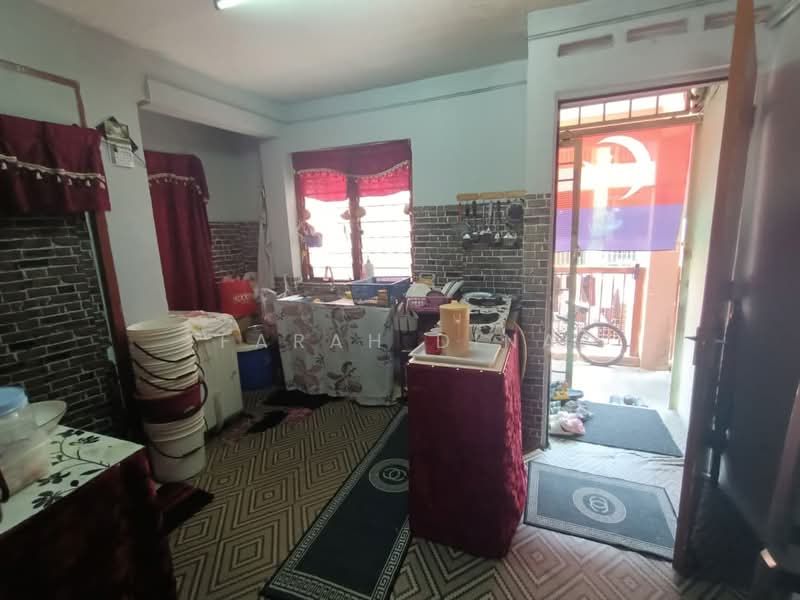 Flat for Sale at Sri Cemara - Farah Dina - Kitchen - PropertyGuru.com.my