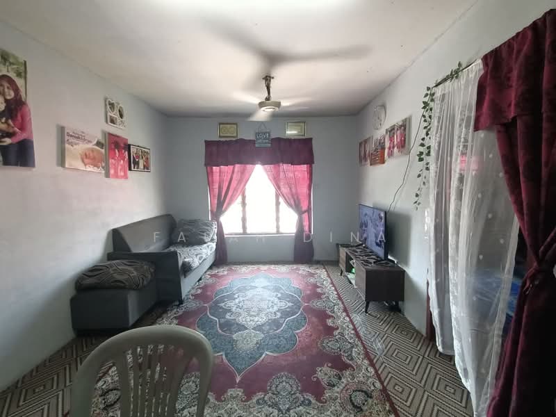 Flat for Sale at Sri Cemara - Farah Dina - Living Room - PropertyGuru.com.my