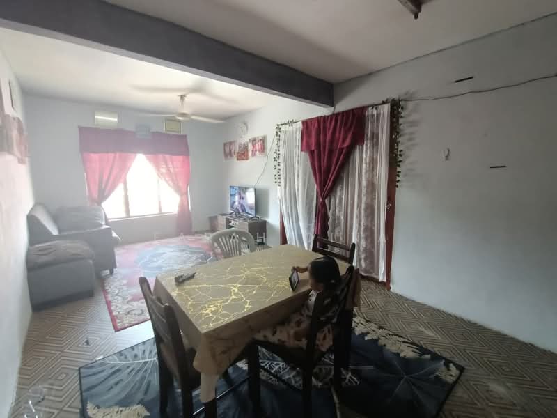 Flat for Sale at Sri Cemara - Farah Dina - Living Room - PropertyGuru.com.my