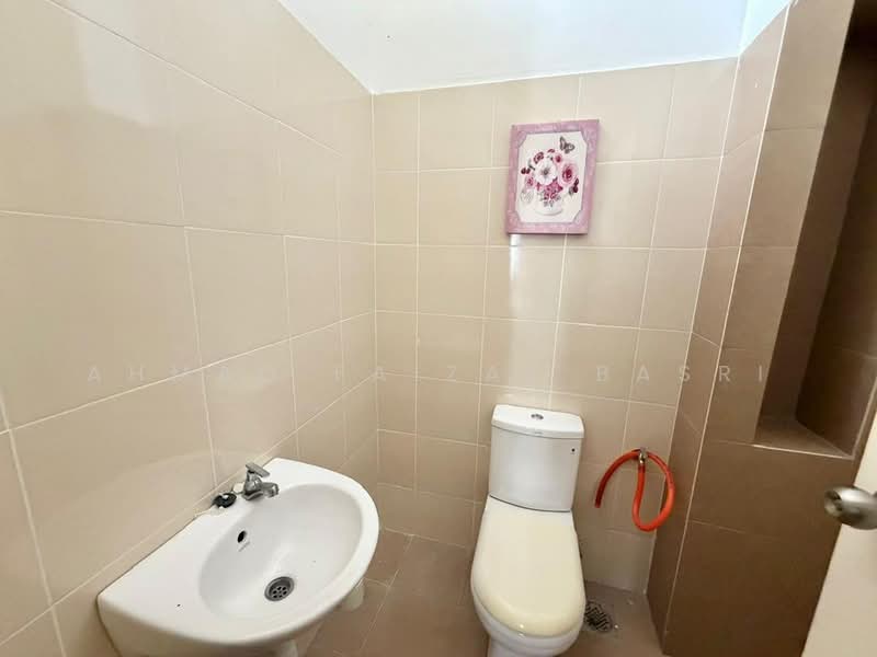 2-storey Terraced House for Sale in Bemban (Melaka) - Ahmad Faizal Basri - Bathroom - PropertyGuru.com.my