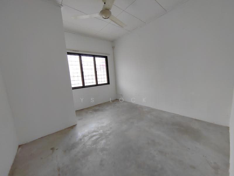 2-storey Terraced House for Rent in Taman Putra Prima (Puchong) - YS Lock - Interior - PropertyGuru.com.my