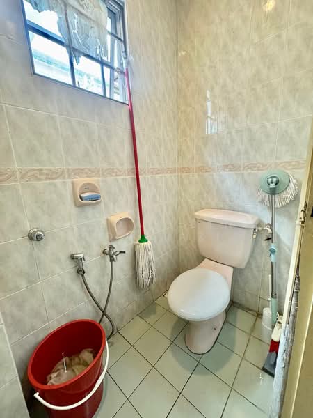 Rumah Teres 2 Tingkat untuk Dijual di Bukit Jelutong (Shah Alam) - Rafedah Binti Abdul Aziz - Bathroom - PropertyGuru.com.my
