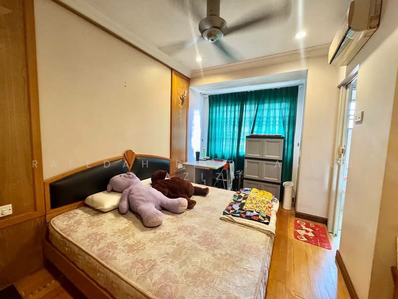 Rumah Teres 2 Tingkat untuk Dijual di Bukit Jelutong (Shah Alam) - Rafedah Binti Abdul Aziz - Bedroom - PropertyGuru.com.my