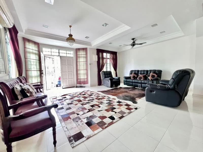 Rumah Teres 2 Tingkat untuk Dijual di Ayer Keroh (Melaka) - Ahmad Faizal Basri - Living Room - PropertyGuru.com.my