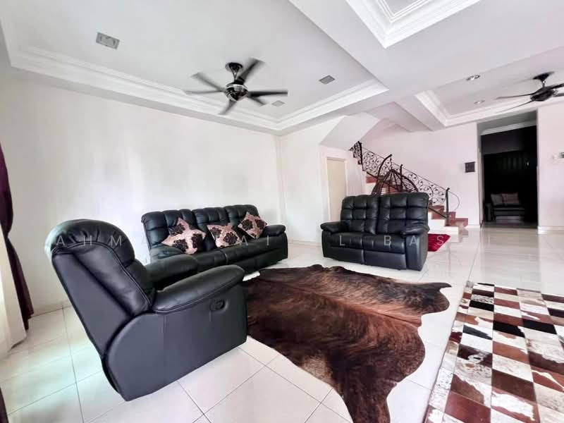 Rumah Teres 2 Tingkat untuk Dijual di Ayer Keroh (Melaka) - Ahmad Faizal Basri - Living Room - PropertyGuru.com.my