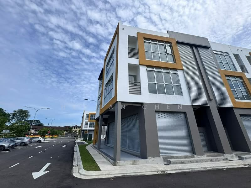 Shop / Office for Rent in Taman Molek (Johor Bahru) - Herman Chen - Exterior - PropertyGuru.com.my