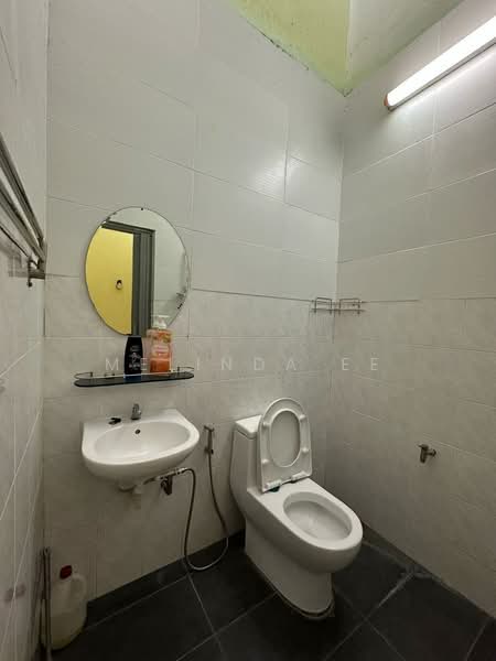 Rumah Teres 2-Tingkat untuk Dijual di Taman Impian Jaya (Senai) - Melinda Ee - Bathroom - PropertyGuru.com.my