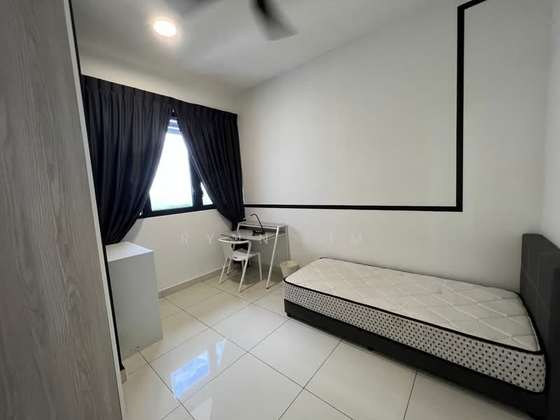 Kediaman Servis untuk Dijual di Eco Nest - Rynn Lim - Bedroom - PropertyGuru.com.my