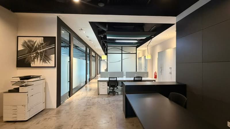 Office for Sale in KL City Centre (Kuala Lumpur) - Yuki Lee - Working Area - PropertyGuru.com.my