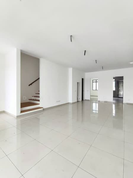Rumah Teres 2-Tingkat untuk Dijual di Bandar Seri Alam (Masai) - Daniel Yong - Living Room - PropertyGuru.com.my