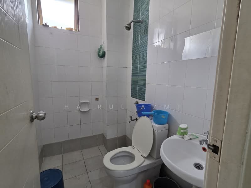 Condominium for Rent at Kristal View - Hairul Azmi - Bathroom - PropertyGuru.com.my