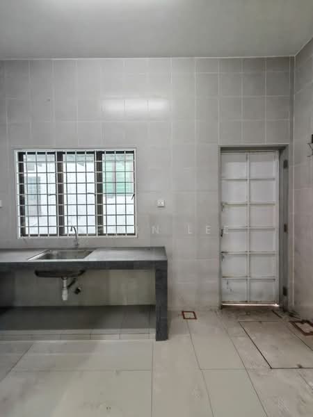 2-storey Terraced House for Sale in Setia Alam (Selangor) - Alwin Lee - Kitchen - PropertyGuru.com.my