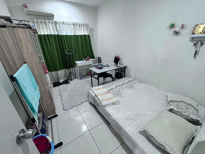 2-storey Terraced House for Sale in Putra Heights (Subang Jaya) - Ammeer Nadzrai - Bedroom - PropertyGuru.com.my
