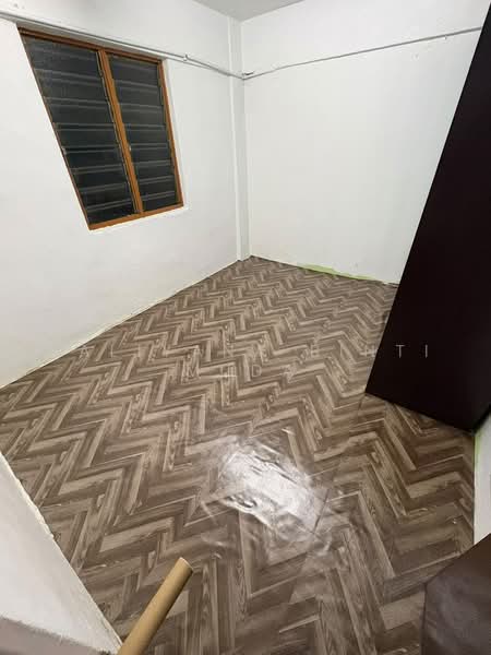 Rumah Flat untuk Dijual di Flat PKNS Seksyen 20 - Faliyana binti Muda - PropertyGuru.com.my