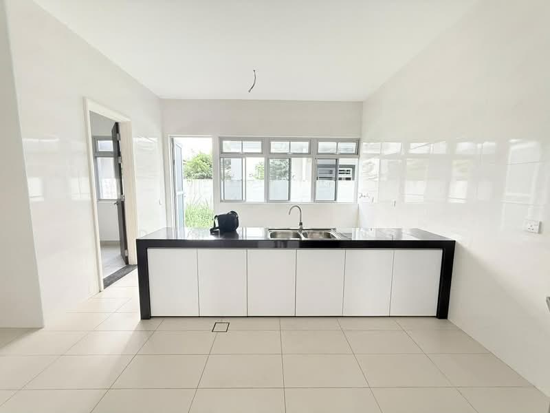 Rumah Berkembar untuk Dijual di Taman Ekoflora (Johor Bahru) - Daniel Yong - Kitchen - PropertyGuru.com.my
