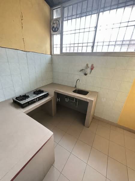 Rumah Teres 1-Tingkat untuk Dijual di Taman Setia Indah (Tebrau) - Hui Hui Lim - Kitchen - PropertyGuru.com.my