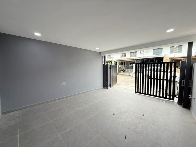 2-storey Terraced House for Sale in Taman Bukit Tiram (Ulu Tiram) - Wil Mong - Entrance - PropertyGuru.com.my