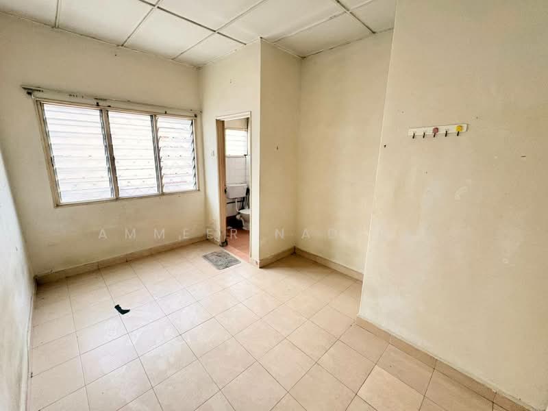 Rumah Teres 2-Tingkat untuk Dijual di Taman TTDI Jaya (Shah Alam) - Ammeer Nadzrai - Interior - PropertyGuru.com.my