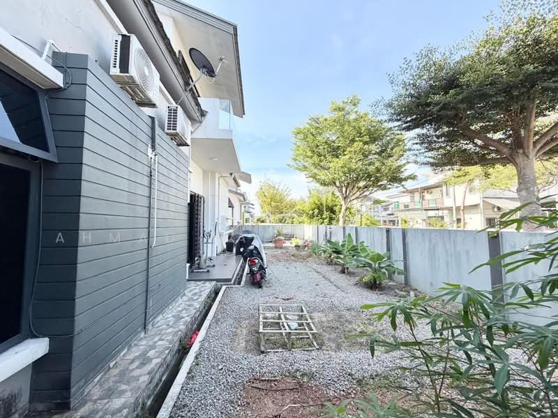 Bungalow House untuk Dijual di Taman Satu Krubong (Krubong) - Ahmad Faizal Basri - Exterior - PropertyGuru.com.my