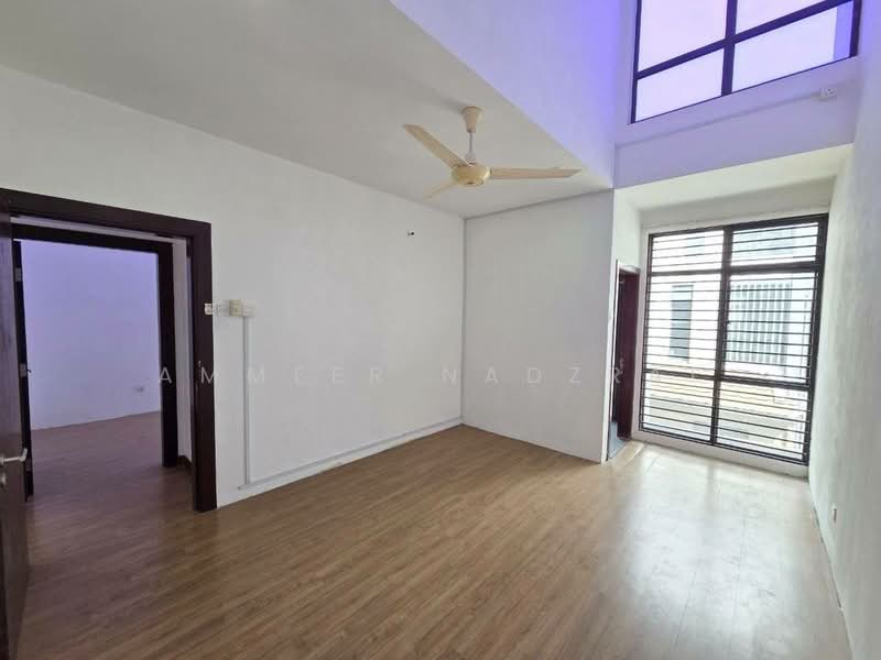 2-storey Terraced House for Sale in Laman Glenmarie (Shah Alam) - Ammeer Nadzrai - Interior - PropertyGuru.com.my